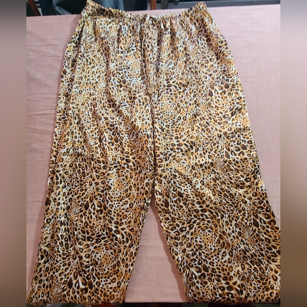 Vintage cheetah print pajama pants